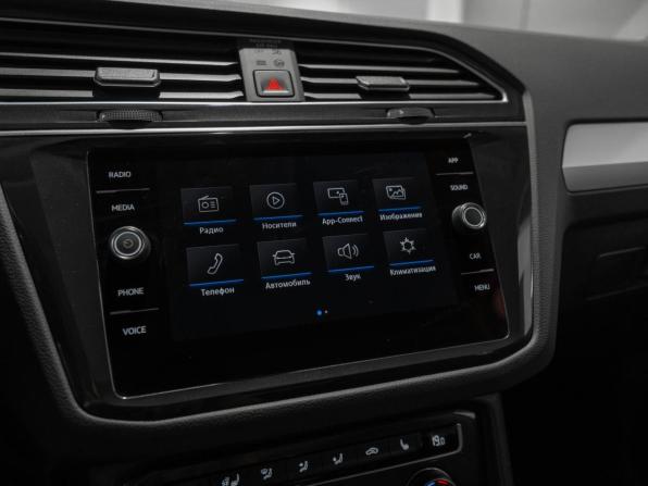 Volkswagen Tiguan II с пробегом 2020 года, цена 2 700 000 рублей, 82050 км, внедорожник, Автокод Объявления