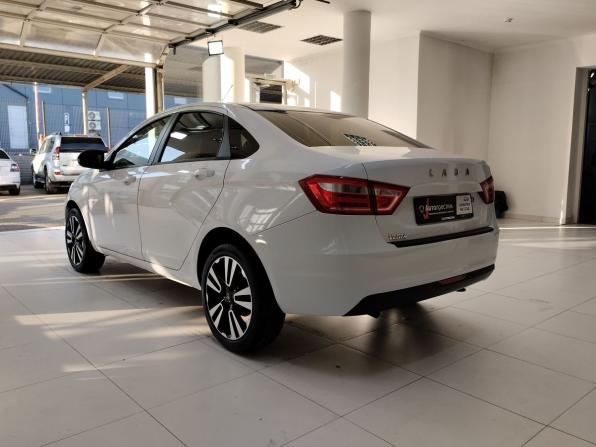 Lada (ВАЗ) Vesta I с пробегом 2017 года, цена 850 000 рублей, 133271 км, седан, Автокод Объявления