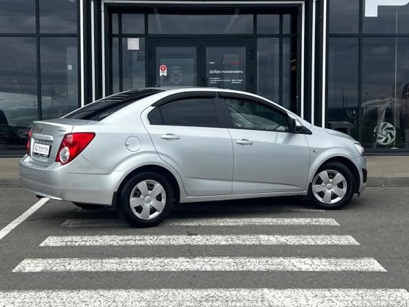 Chevrolet Aveo II с пробегом 2013 года, цена 596 000 рублей, 218000 км, седан, Автокод Объявления