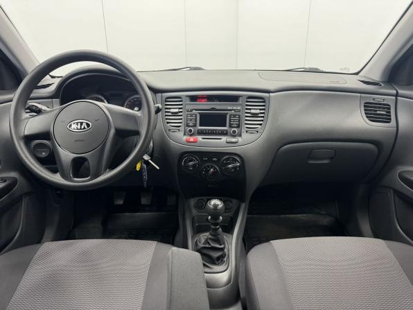 Kia Rio II Рестайлинг с пробегом 2010 года, цена 890 000 рублей, 36012 км, хэтчбек, Автокод Объявления