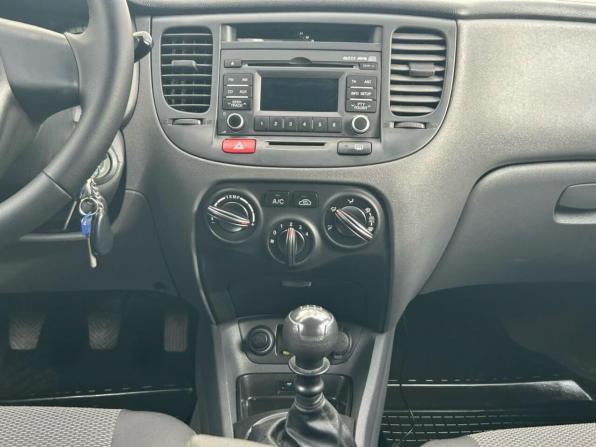Kia Rio II Рестайлинг с пробегом 2010 года, цена 515 000 рублей, 134030 км, хэтчбек, Автокод Объявления