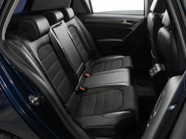 Volkswagen Golf VII с пробегом 2013 года, цена 1 179 000 рублей, 208333 км, хэтчбек, Автокод Объявления