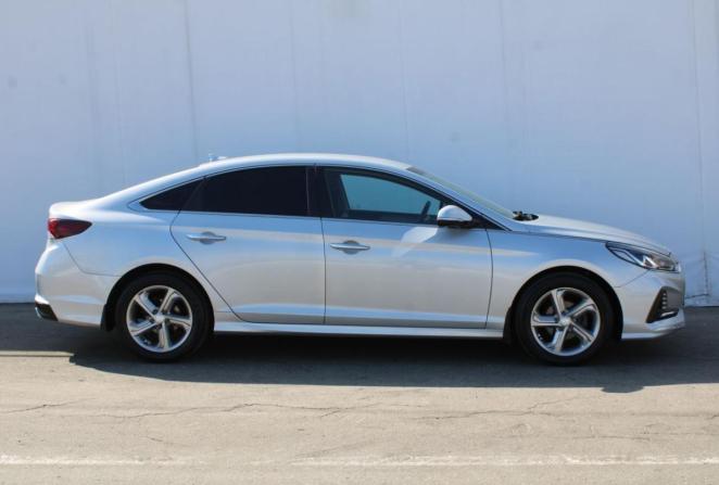 Hyundai Sonata VII (LF) Рестайлинг с пробегом 2018 года, цена 1 810 000 рублей, 80304 км, седан, Автокод Объявления