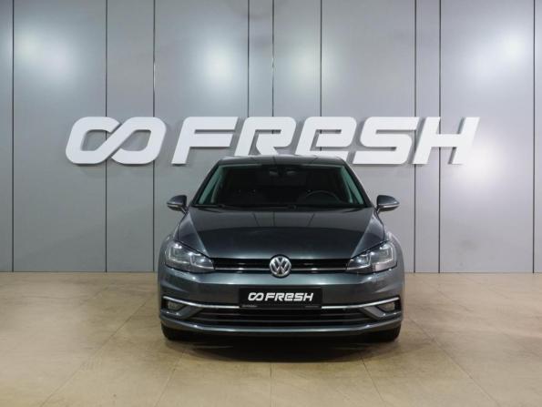 Volkswagen Golf VII Рестайлинг с пробегом 2018 года, цена 1 729 000 рублей, 196737 км, хэтчбек, Автокод Объявления