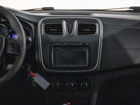 Renault Sandero II с пробегом 2017 года, цена 880 000 рублей, 197634 км, хэтчбек, Автокод Объявления
