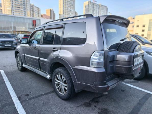 Mitsubishi Pajero IV Рестайлинг 1 с пробегом 2011 года, цена 1 495 000 рублей, 295200 км, внедорожник, Автокод Объявления