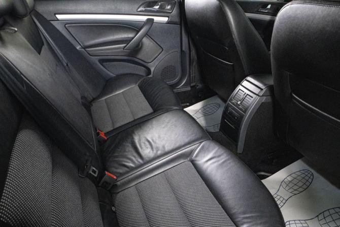 Skoda Octavia II (A5) Рестайлинг с пробегом 2012 года, цена 899 000 рублей, 160000 км, лифтбек, Автокод Объявления