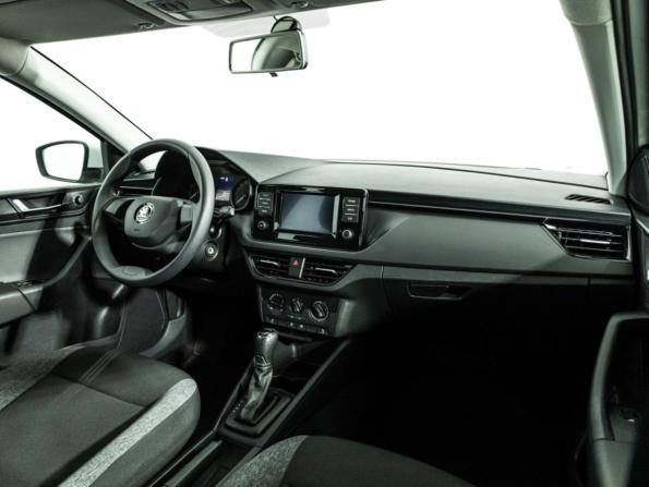 Skoda Rapid II с пробегом 2021 года, цена 1 389 700 рублей, 143456 км, лифтбек, Автокод Объявления