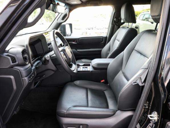 Toyota Land Cruiser Prado 250 Series с пробегом 2024 года, цена 7 650 000 рублей, 15000 км, внедорожник, Автокод Объявления