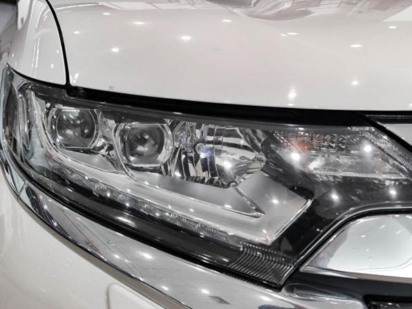 Mitsubishi Outlander III Рестайлинг 2 с пробегом 2017 года, цена 2 150 000 рублей, 83173 км, внедорожник, Автокод Объявления
