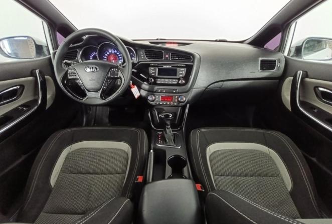 Kia Ceed II с пробегом 2015 года, цена 965 000 рублей, 177228 км, хэтчбек, Автокод Объявления