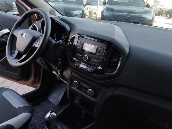 Lada (ВАЗ) XRAY I с пробегом 2018 года, цена 699 000 рублей, 136511 км, хэтчбек, Автокод Объявления