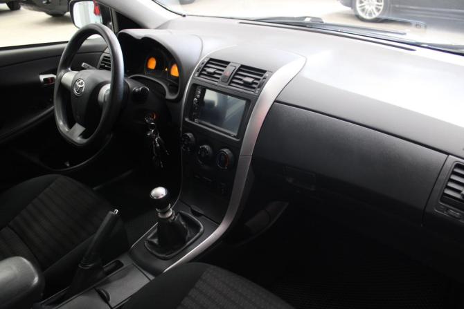 Toyota Corolla X (E140 E150) Рестайлинг с пробегом 2012 года, цена 896 000 рублей, 178000 км, седан, Автокод Объявления