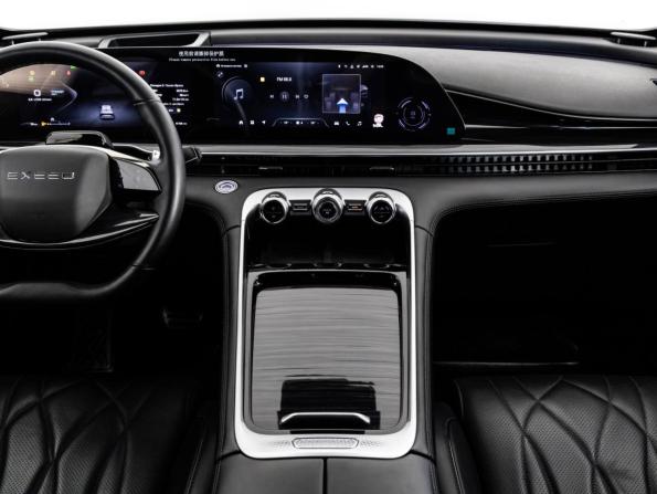 Exeed RX с пробегом 2024 года, цена 2 999 000 рублей, 41033 км, внедорожник, Автокод Объявления