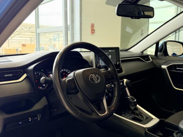 Toyota RAV4 V (XA50) с пробегом 2021 года, цена 3 550 000 рублей, 26000 км, внедорожник, Автокод Объявления