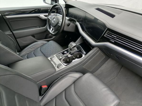 Volkswagen Touareg III с пробегом 2019 года, цена 4 550 000 рублей, 168472 км, внедорожник, Автокод Объявления