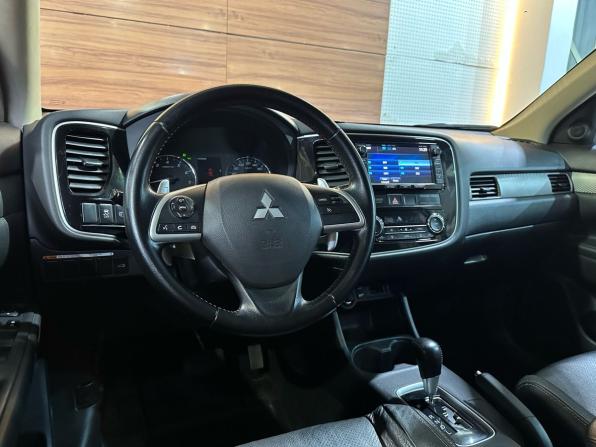 Mitsubishi Outlander III Рестайлинг с пробегом 2014 года, цена 1 999 990 рублей, 119598 км, внедорожник, Автокод Объявления