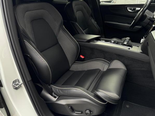 Volvo XC60 II Рестайлинг с пробегом 2021 года, цена 4 090 000 рублей, 91323 км, внедорожник, Автокод Объявления