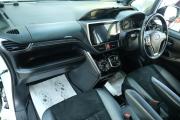 Toyota Esquire I Рестайлинг Омск  - изображение 40