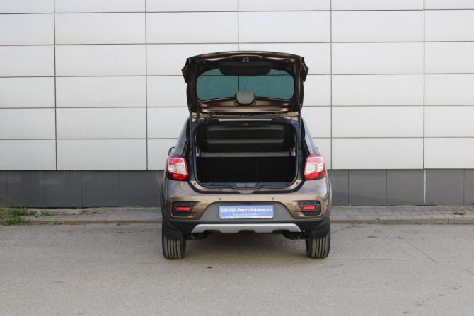 Renault Sandero II Рестайлинг с пробегом 2022 года, цена 1 545 000 рублей, 14864 км, хэтчбек, Автокод Объявления