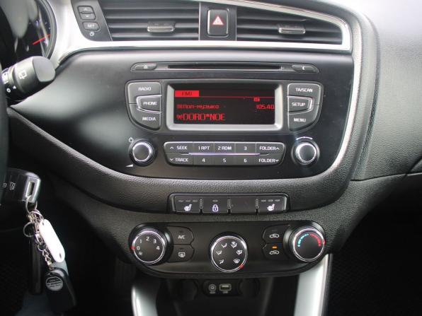 Kia Ceed II Рестайлинг с пробегом 2017 года, цена 1 319 000 рублей, 99472 км, хэтчбек, Автокод Объявления