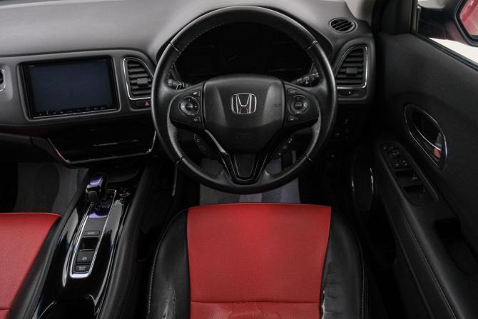 Honda Vezel I с пробегом 2017 года, цена 2 249 000 рублей, 66000 км, внедорожник, Автокод Объявления