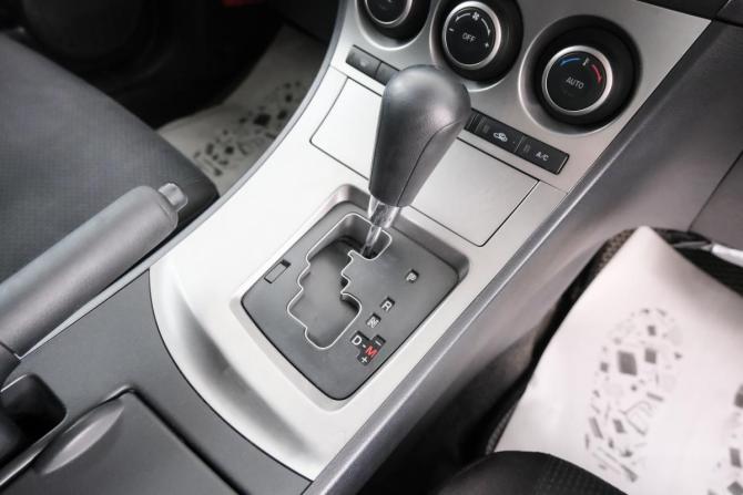 Mazda Axela II с пробегом 2010 года, цена 849 000 рублей, 208000 км, хэтчбек, Автокод Объявления