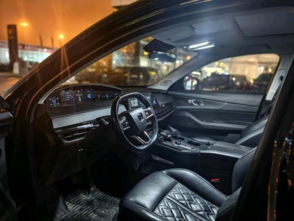 Changan UNI-K с пробегом 2023 года, цена 2 545 000 рублей, 51895 км, внедорожник, Автокод Объявления