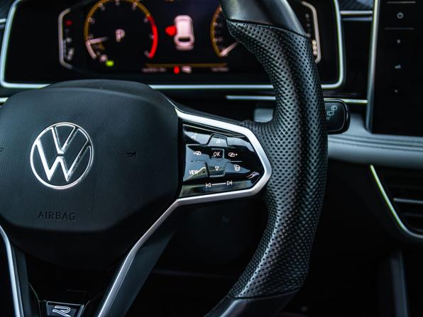Volkswagen Tiguan II Рестайлинг с пробегом 2023 года, цена 4 050 000 рублей, 14470 км, внедорожник, Автокод Объявления
