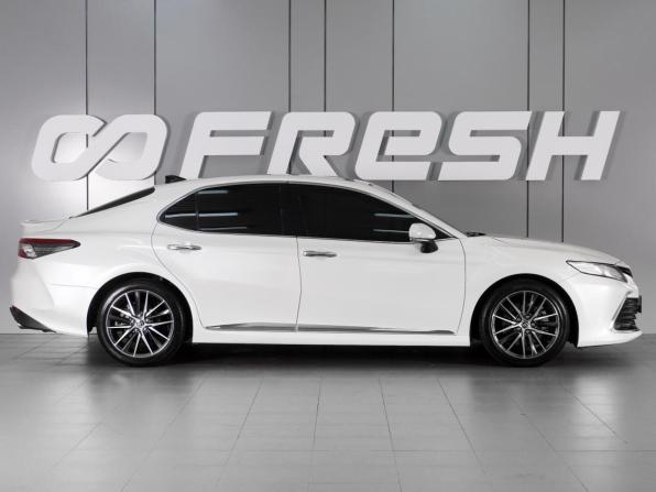 Toyota Camry VIII (XV70) Рестайлинг с пробегом 2022 года, цена 4 070 000 рублей, 32183 км, седан, Автокод Объявления