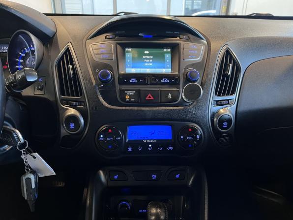 Hyundai ix35 I Рестайлинг с пробегом 2014 года, цена 1 315 000 рублей, 212535 км, внедорожник, Автокод Объявления