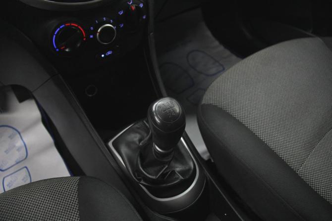 Hyundai Solaris I с пробегом 2013 года, цена 576 000 рублей, 205000 км, седан, Автокод Объявления