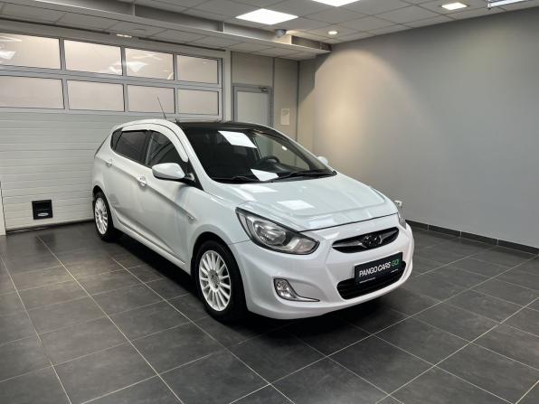 Hyundai Solaris I с пробегом 2012 года, цена 729 000 рублей, 184100 км, хэтчбек, Автокод Объявления