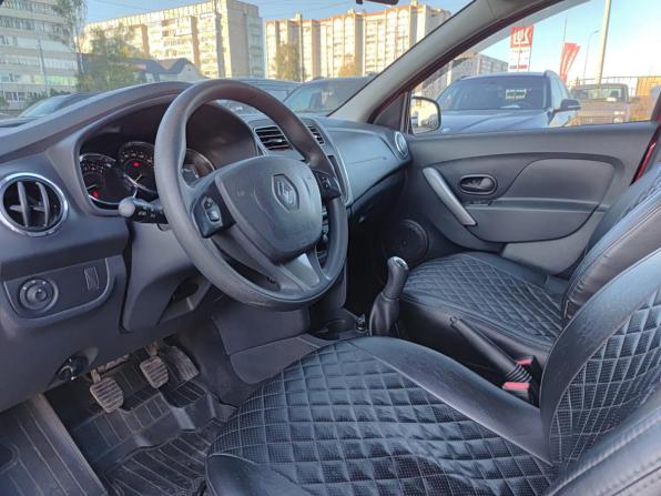 Renault Sandero II с пробегом 2016 года, цена 720 000 рублей, 53875 км, хэтчбек, Автокод Объявления