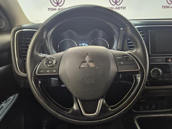 Mitsubishi Outlander III Рестайлинг 3 с пробегом 2019 года, цена 1 815 000 рублей, 153107 км, внедорожник, Автокод Объявления