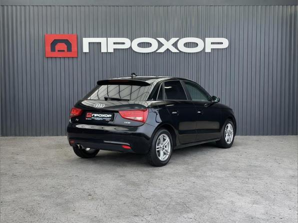 Audi A1 I (8X) с пробегом 2013 года, цена 897 000 рублей, 184245 км, хэтчбек, Автокод Объявления
