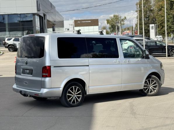 Volkswagen Multivan T5 Рестайлинг с пробегом 2011 года, цена 2 129 000 рублей, 300667 км, минивэн, Автокод Объявления
