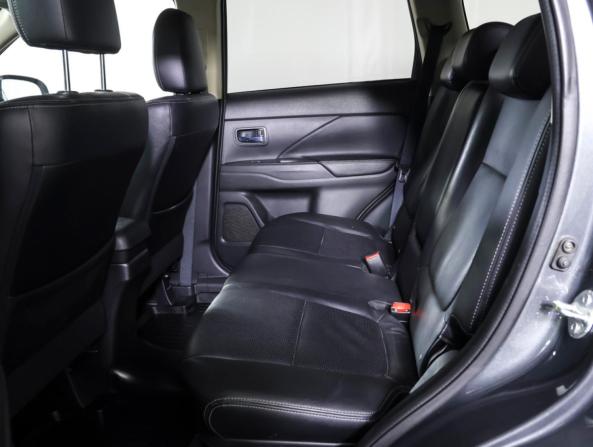 Mitsubishi Outlander III Рестайлинг 2 с пробегом 2015 года, цена 1 780 000 рублей, 138576 км, внедорожник, Автокод Объявления