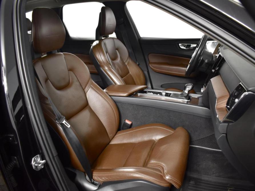 Volvo XC60 II Казань  - изображение 8