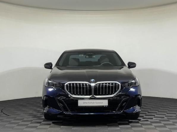 BMW 5 серии VIII (G60/G61/G68) с пробегом 2023 года, цена 7 396 590 рублей, 25001 км, седан, Автокод Объявления