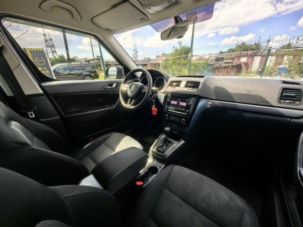 Skoda Yeti I Рестайлинг с пробегом 2017 года, цена 1 509 000 рублей, 140000 км, внедорожник, Автокод Объявления