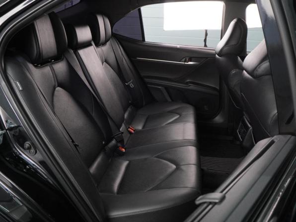 Toyota Camry VIII (XV70) Рестайлинг с пробегом 2021 года, цена 3 049 000 рублей, 151932 км, седан, Автокод Объявления
