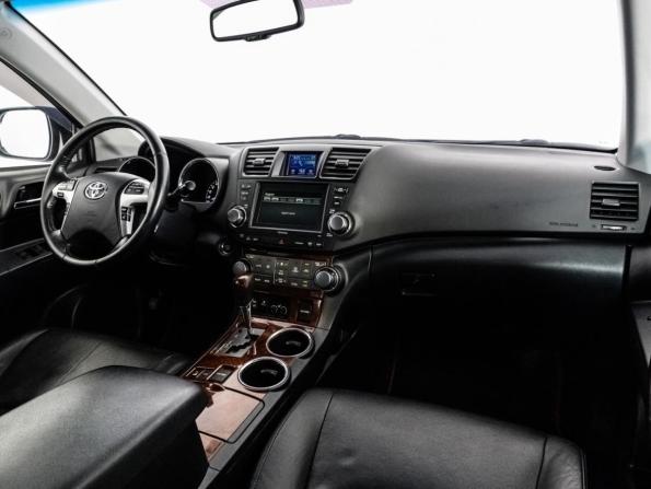 Toyota Highlander II (XU40) Рестайлинг с пробегом 2012 года, цена 1 599 000 рублей, 255495 км, внедорожник, Автокод Объявления