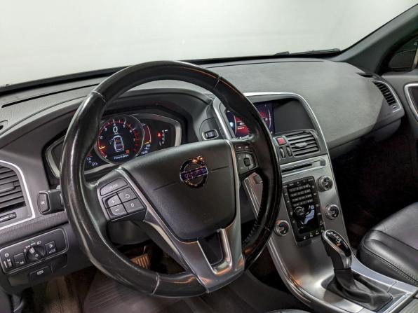 Volvo XC60 I Рестайлинг с пробегом 2017 года, цена 2 690 000 рублей, 143780 км, внедорожник, Автокод Объявления