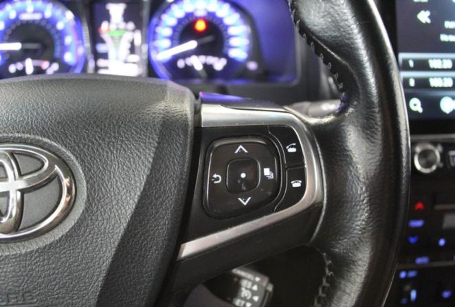 Toyota Camry VII (XV50) Рестайлинг с пробегом 2016 года, цена 1 990 000 рублей, 224471 км, седан, Автокод Объявления
