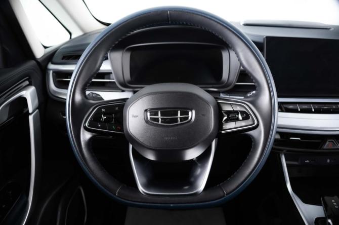 Geely Jiaji I Рестайлинг с пробегом 2024 года, цена 2 559 000 рублей, 52365 км, минивэн, Автокод Объявления