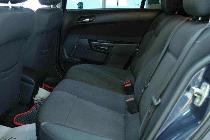 Opel Astra H Рестайлинг с пробегом 2010 года, цена 699 000 рублей, 2010 км, универсал, Автокод Объявления