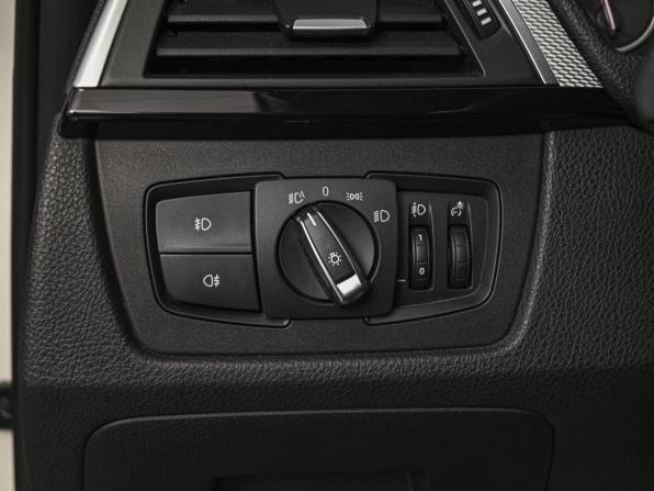 BMW 3 серии VI (F3x) Рестайлинг с пробегом 2018 года, цена 3 068 950 рублей, 81180 км, седан, Автокод Объявления