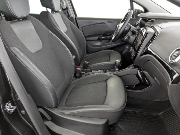 Renault Kaptur I Рестайлинг с пробегом 2021 года, цена 1 600 000 рублей, 92057 км, внедорожник, Автокод Объявления