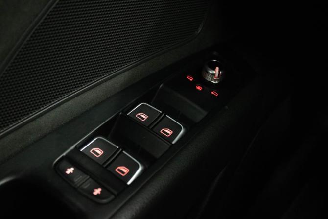 Audi A8 III (D4) с пробегом 2010 года, цена 1 319 000 рублей, 261069 км, седан, Автокод Объявления